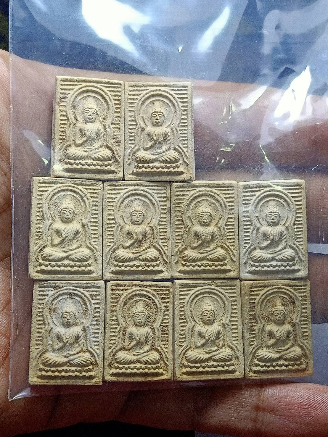 พระผงพิมพ์ปางประทานพร หลวงปู่ดู่ วัดสะแก จ.อยุธยา (มีจำนวน 10 องค์)(SKU-05867)