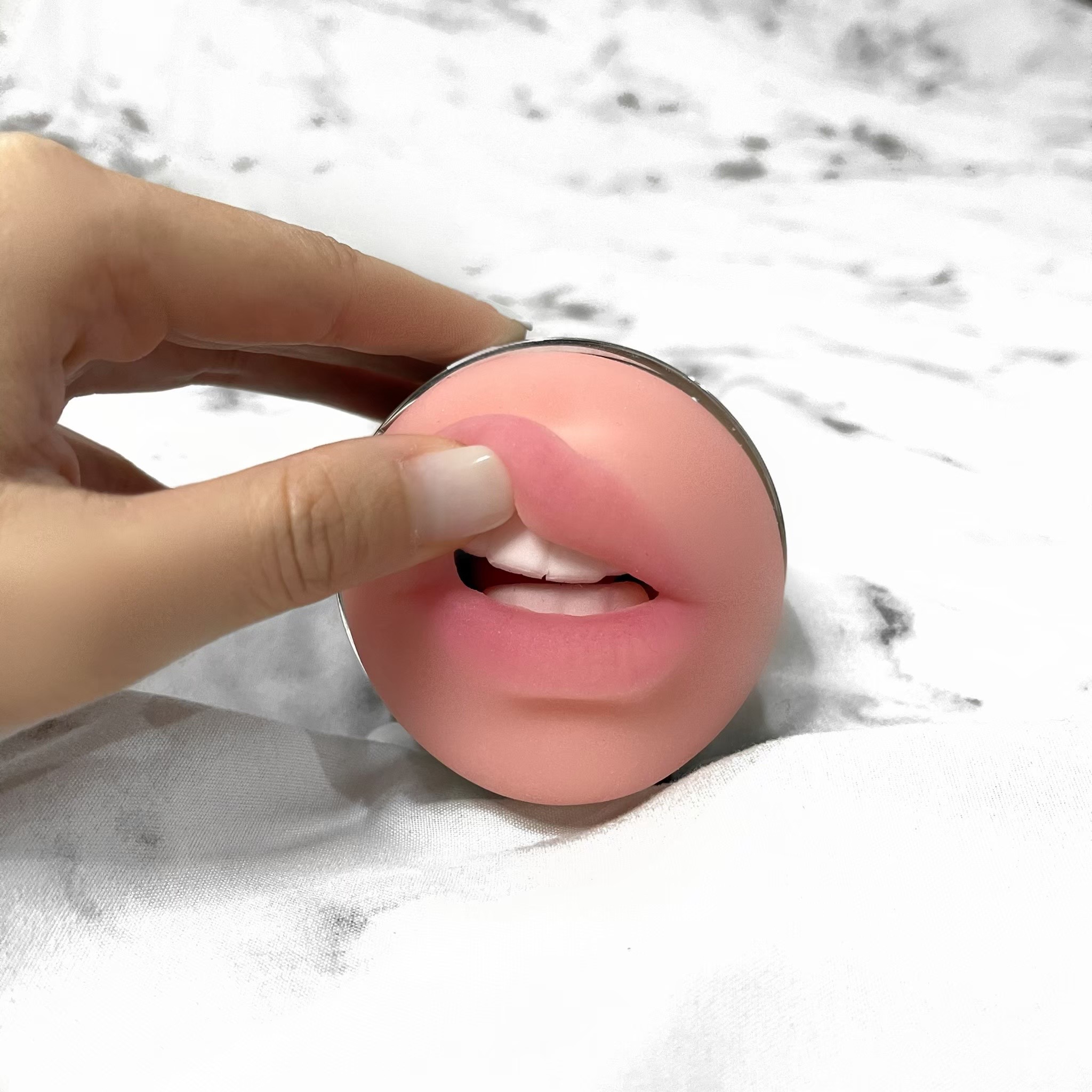 แคปซูล 2 หน้า จิมิ+ปาก