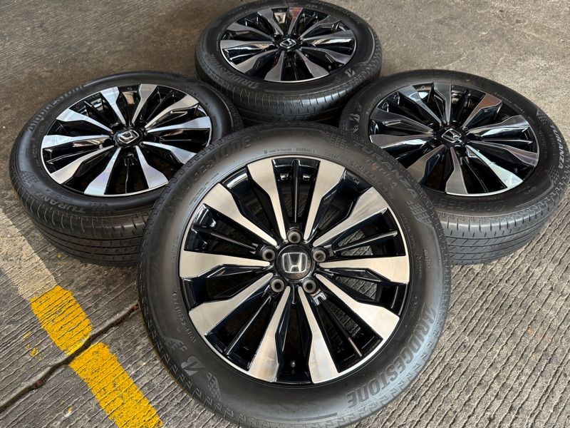 ล้อ Honda BR-V. ขอบ 17 Top Bridgestone Toranza Too5a 🛞 215/55/17ปี23 (1 ชุด 4 วง)