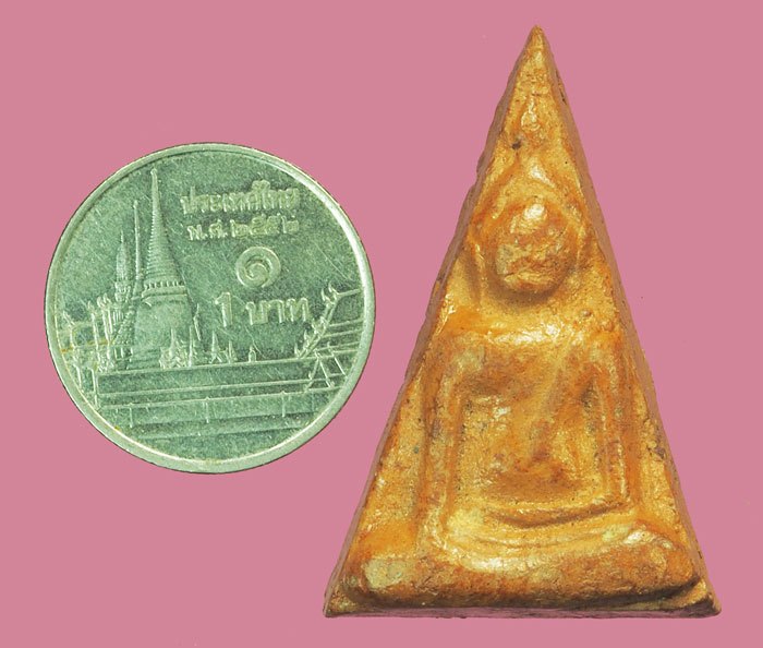 *37938 พระนางพญา อาจารย์ถนอม วัดนางพญา ปี 2514 เคลือบเเล็ค เนื้อดิน ไม่มีกล่อง 9.1