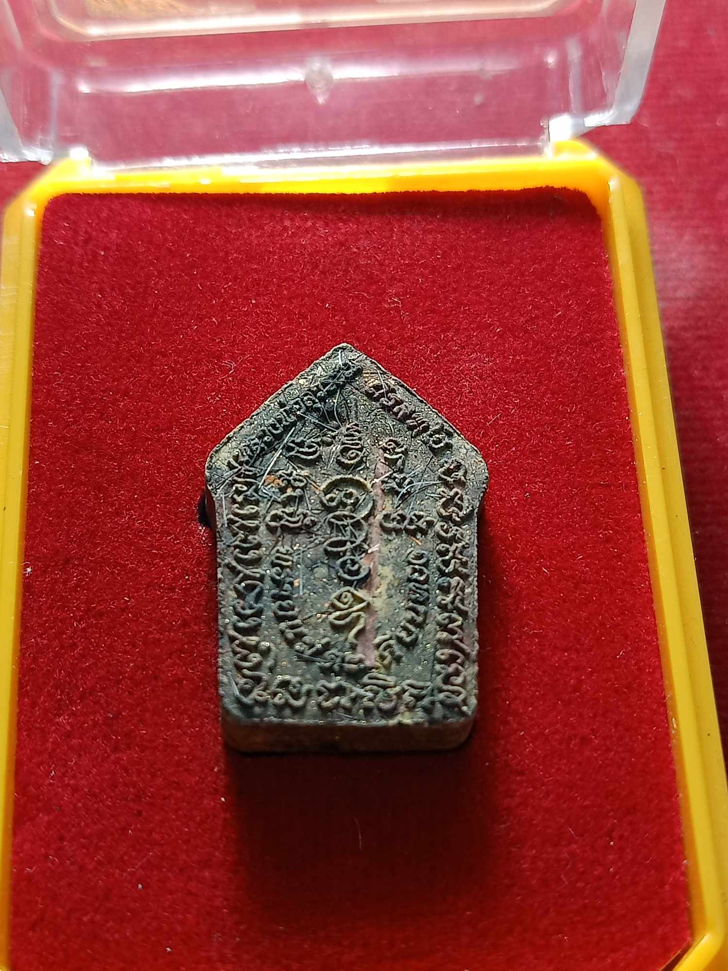 พระขุนแผนพรายแม่ตะเคียน รุ่นแรก หลวงพ่อสุวรรณ วัดยาง จ.อ่างทอง ปี 2558 พร้อมกล่อง (SKU-04530)