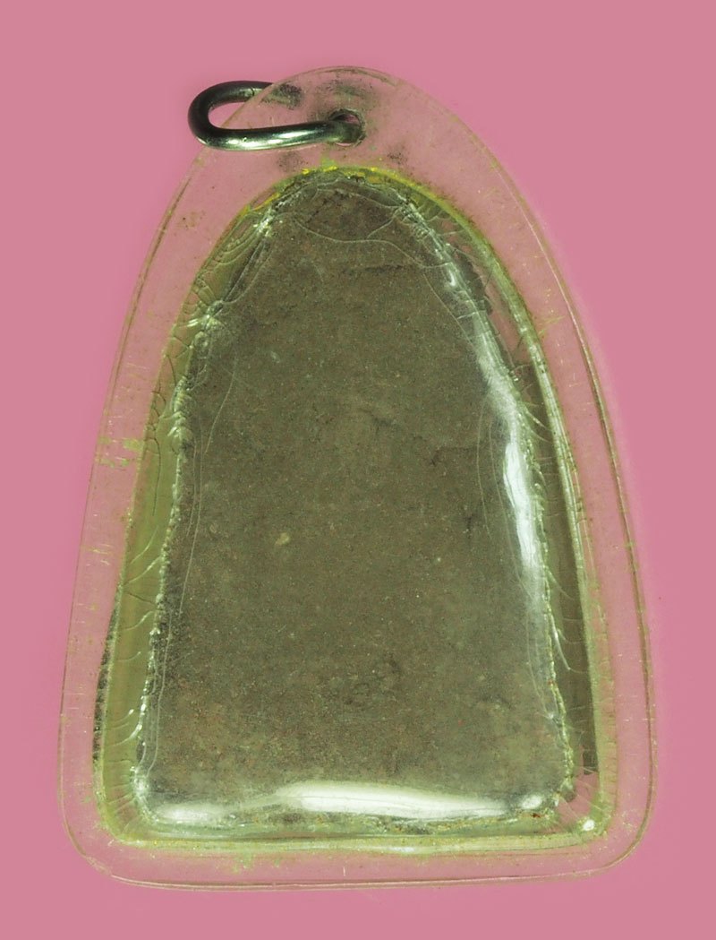 *40081 พระเนื้อดินผสมผงว่าน เลี่ยมพลาสติกเก่าหลายสิบปี ไม่ทราบที่และปีสร้าง 3