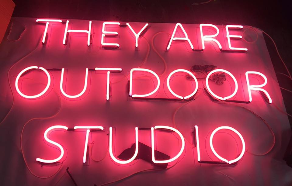 ป้ายไฟนีออนดัดหลอดแก้ววินเทจ