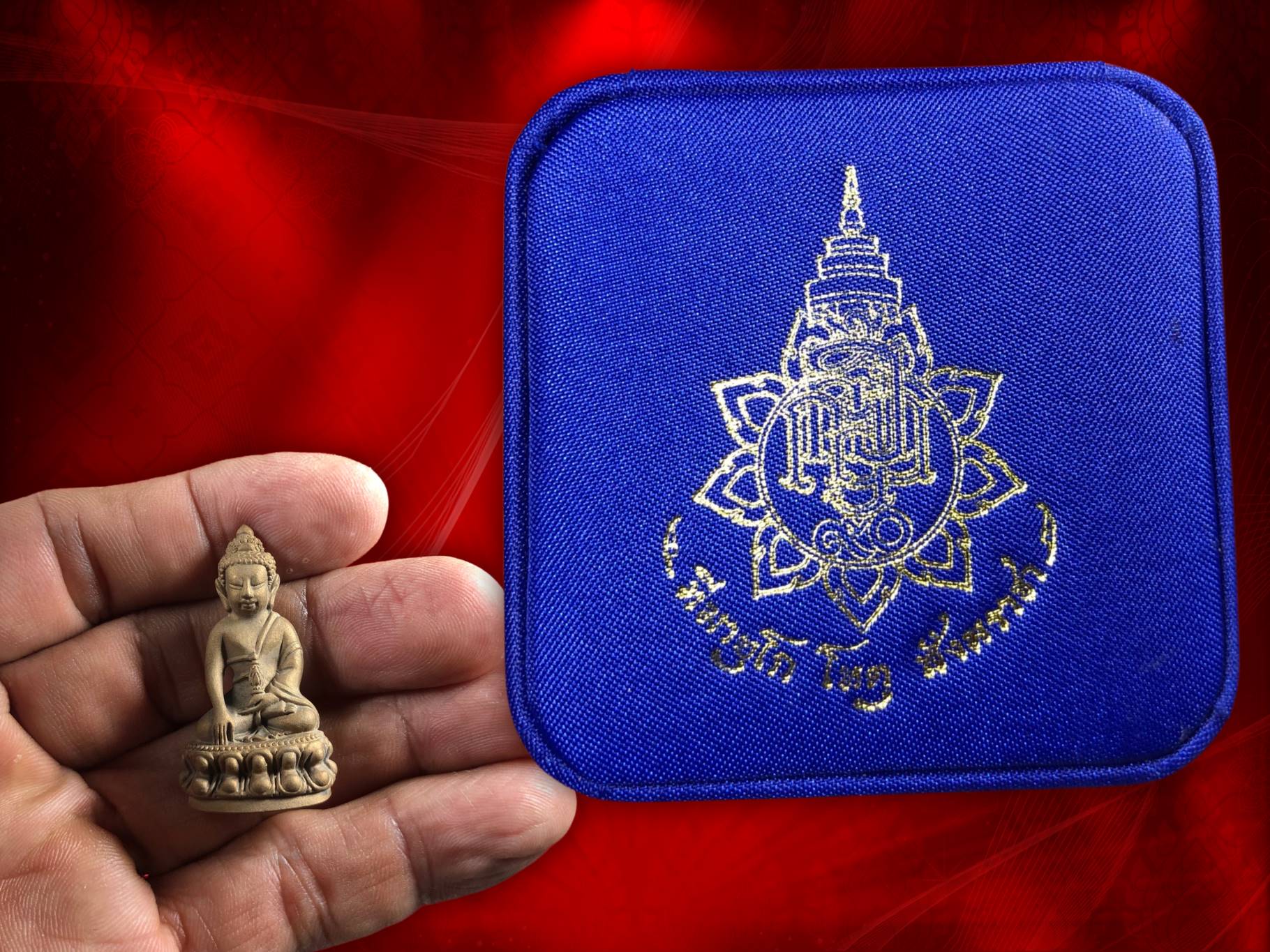 พระกริ่งเจริญสุข 90 พรรษา ปี 2534 เนื้อสัมฤทธิ์ วัดบวรนิเวศ ตอกโค๊ต ญสว. และหมายเลข 90 พร้อมกล่องเดิมๆ และหายากสุดๆ
