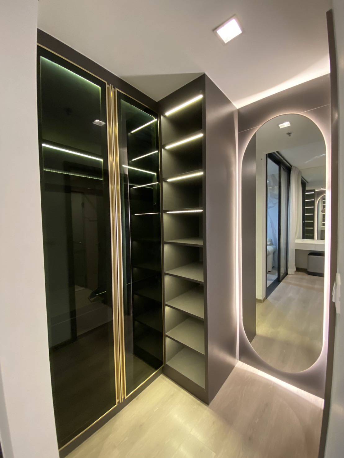 ห้องสวย ชั้น สูง วิวเทพ ให้เช่า (For Rent) คอนโด : เดอะ ไลน์ พหลโยธิน อาคาร B 1 ห้องนอน 1 ห้องน้ำ 37ตรม.
