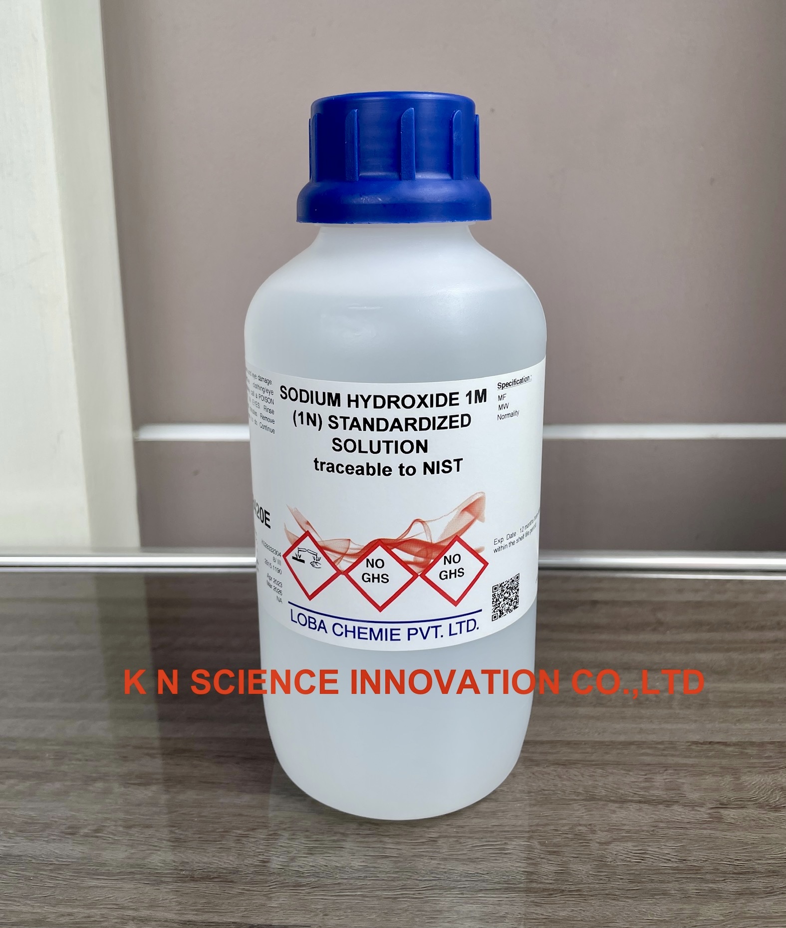 Sodium Hydroxide, 1M (1N), Standardized solution, Traceable to NIST ,1 L ,Loba R420E01000