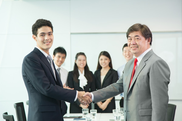 การลงทุนกับนักลงทุนรายใหญ่