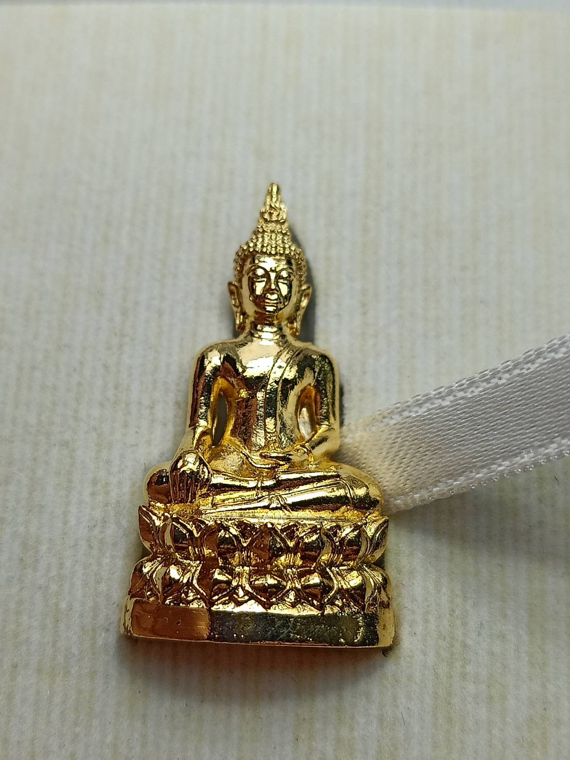 พระกริ่งพุทธชินสีห์ วัดบวรนิเวศ กทม. พร้อมกล่อง (SKU-10987)