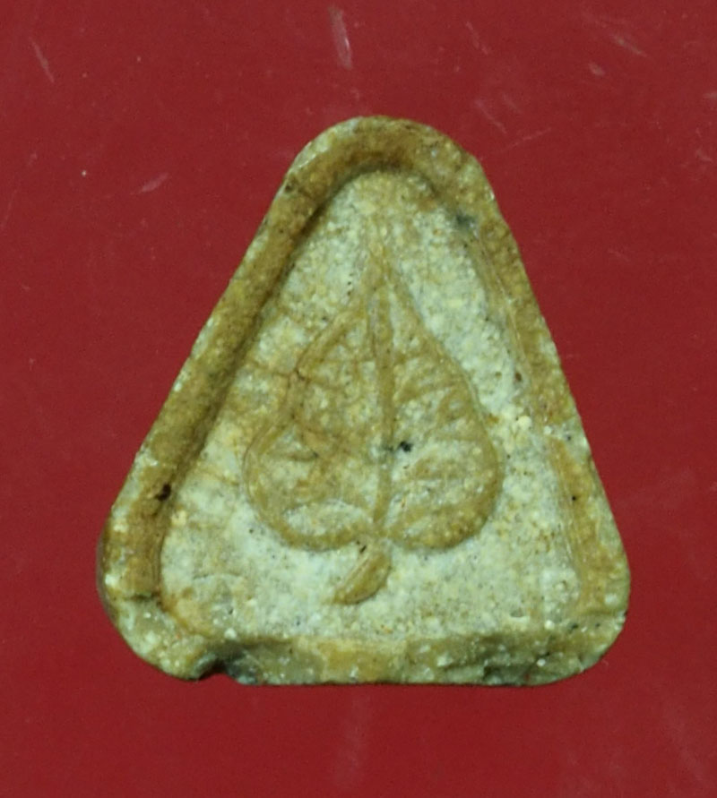 29758 พระปิดตา หลวงปุ่สี วัดถ้ำบุญนาค นครสวรรค์ เนื้อผงน้ำมัน 6