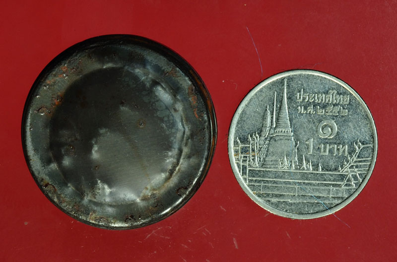 *30301 ตลับสีผึ้งเก่า ของหลวงพ่อทาบ วัดกระบกขึ้นผึ้ง ระยอง สภาพฝาล็อกติดแน่นเปิดไม่ได้ 12