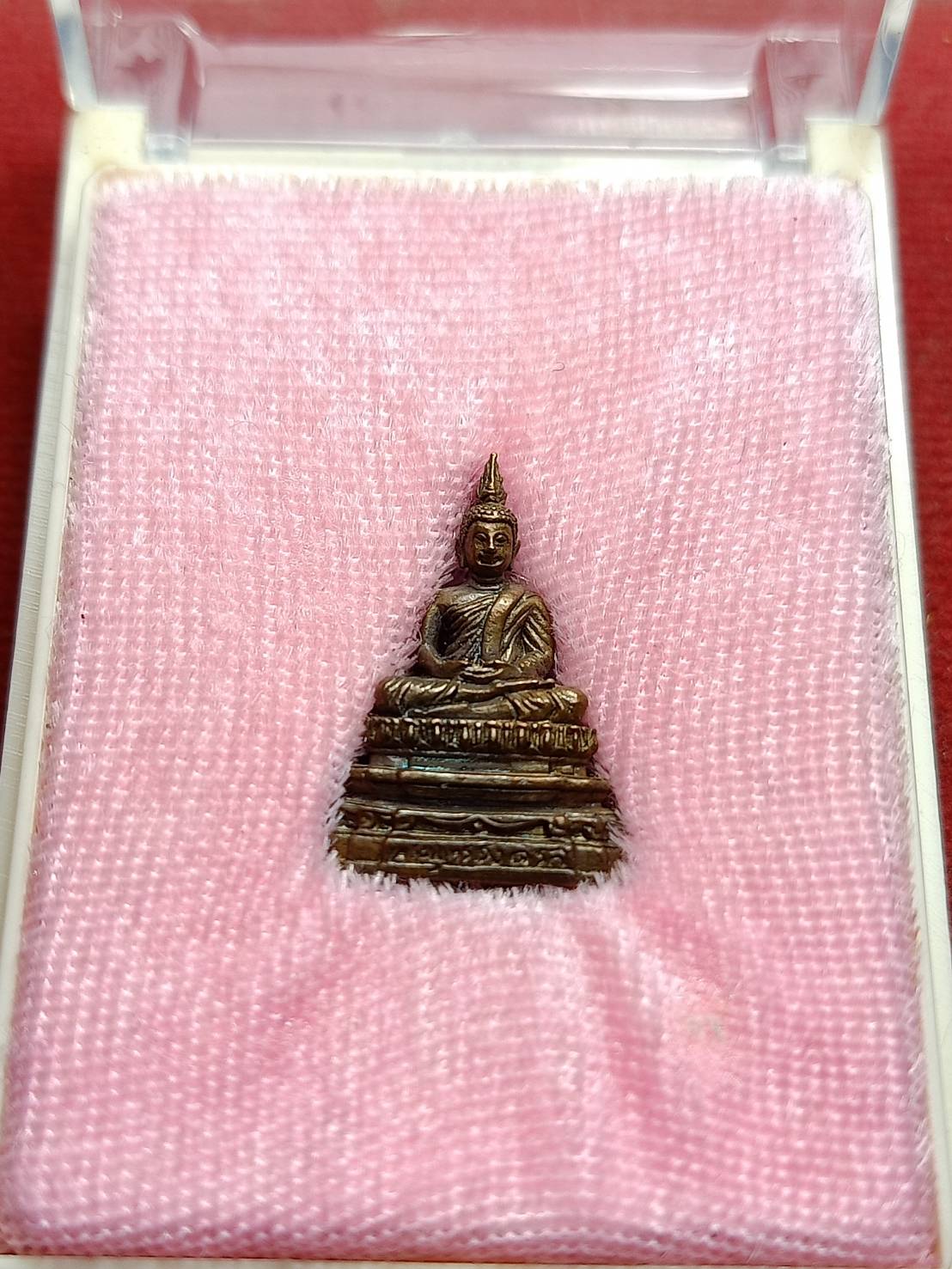 พระชัยวัฒน์พระพุทธอังคีรส วัดราชบพิธสถิตมหาสีมาราม กทม. ปี 2555 พร้อมกล่อง (SKU-08282)