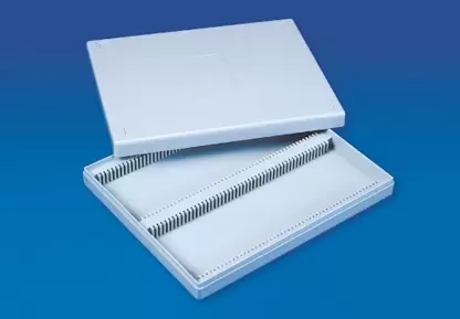 Slide Box - 100 Slides pack of 6 Microscope Slide Box,POLYLAB ,P.P กล่องเก็บแผ่นสไลด์ 62106