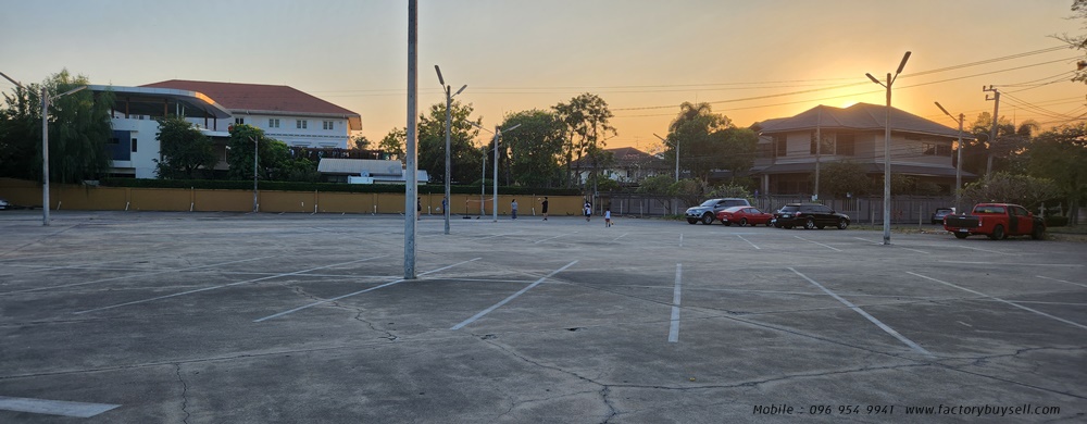 House for sale, Sammakorn Village, Ramkhamhaeng 110,112, land 216.2 square wah, building 700 sq m, behind the edge, beautiful house next to the lake 55 rai, open courtyard 3.7 rai, next to the garden 1.74 rai, Orange Line MRT Sammakorn Bang Kapi Station G
