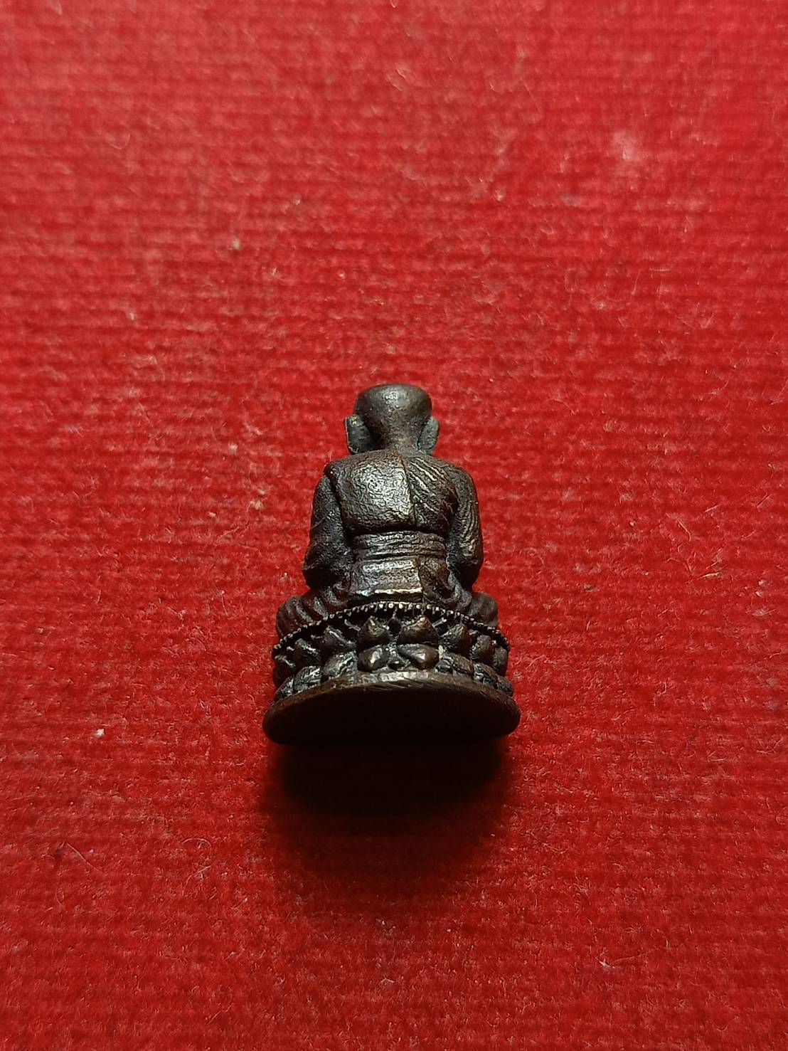 รูปหล่อหลวงพ่อทวด ก้นตอกโค๊ตดอกไม้ ไม่ทราบที่ (SKU-07700)