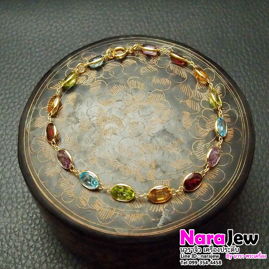 สร้อยข้อมือ ประดับพลอยแท้ 5 สี การผสมผสานของสีพลอยแท้ หลากสีสัน ออกมามีความโดดเด่น สวยสะดุดตา