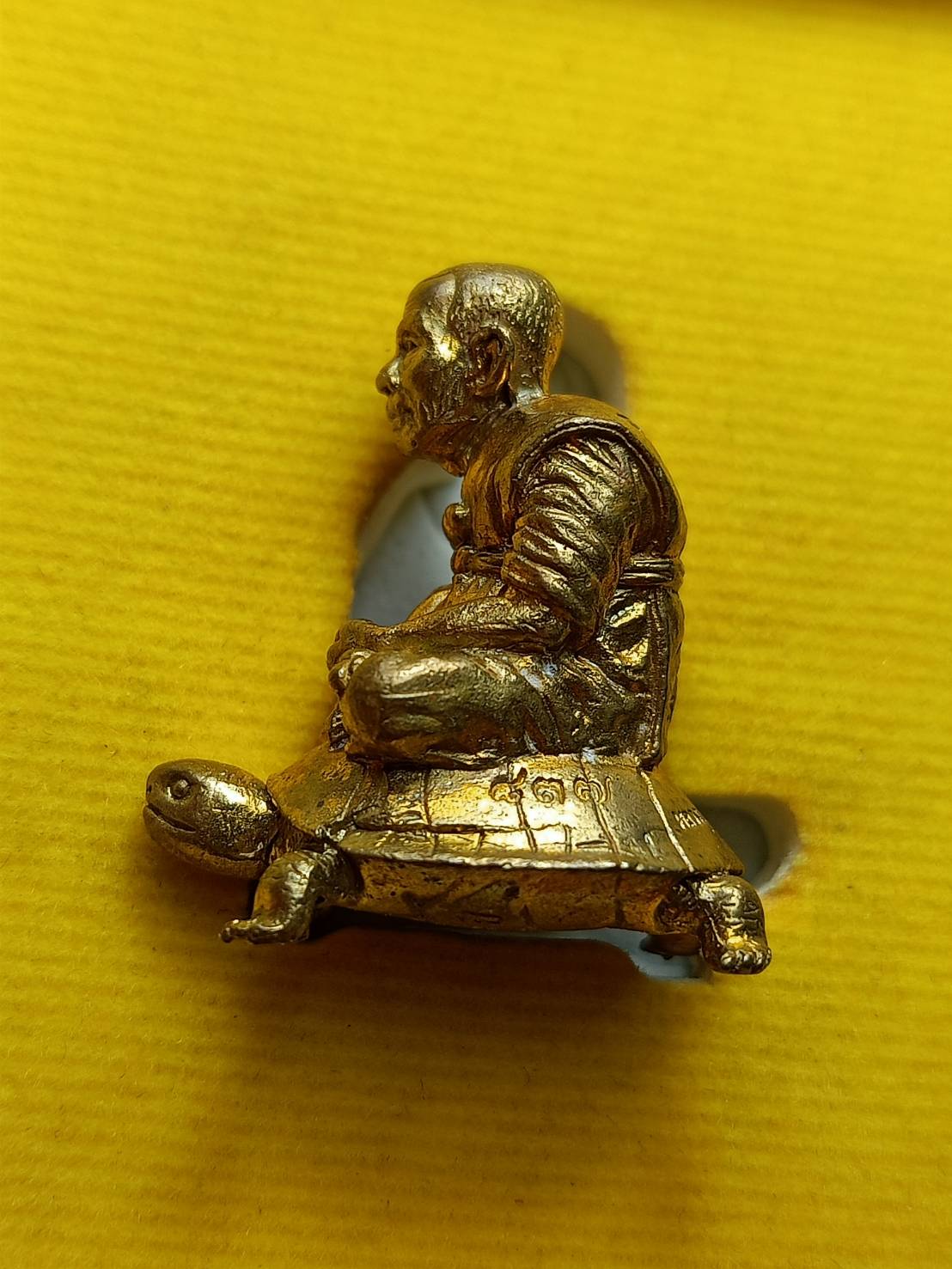 รูปหล่อหลวงปู่สอ รุ่นเพชรนครพนม วัดโพธิ์ศรี จ.นครพนม ปี 2561 พร้อมกล่อง (SKU-09329)