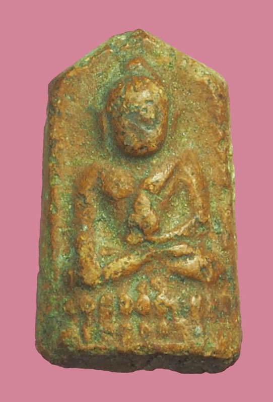 ขายแล้ว*38241 พระชัยวัฒน์ ครึ่งซีก เจ้าคุณศรีสนธิ์ วัดสุทัศน์ เนื้อดิน 9.1