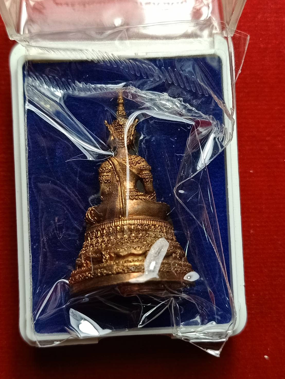 พระกริ่งพระพุทธเมตตาเสนานาถ โดยพระบรมราชานุญาต กองทัพบกจัดสร้าง ปี ๒๕๕๖ พร้อมกล่อง (SKU-06957)
