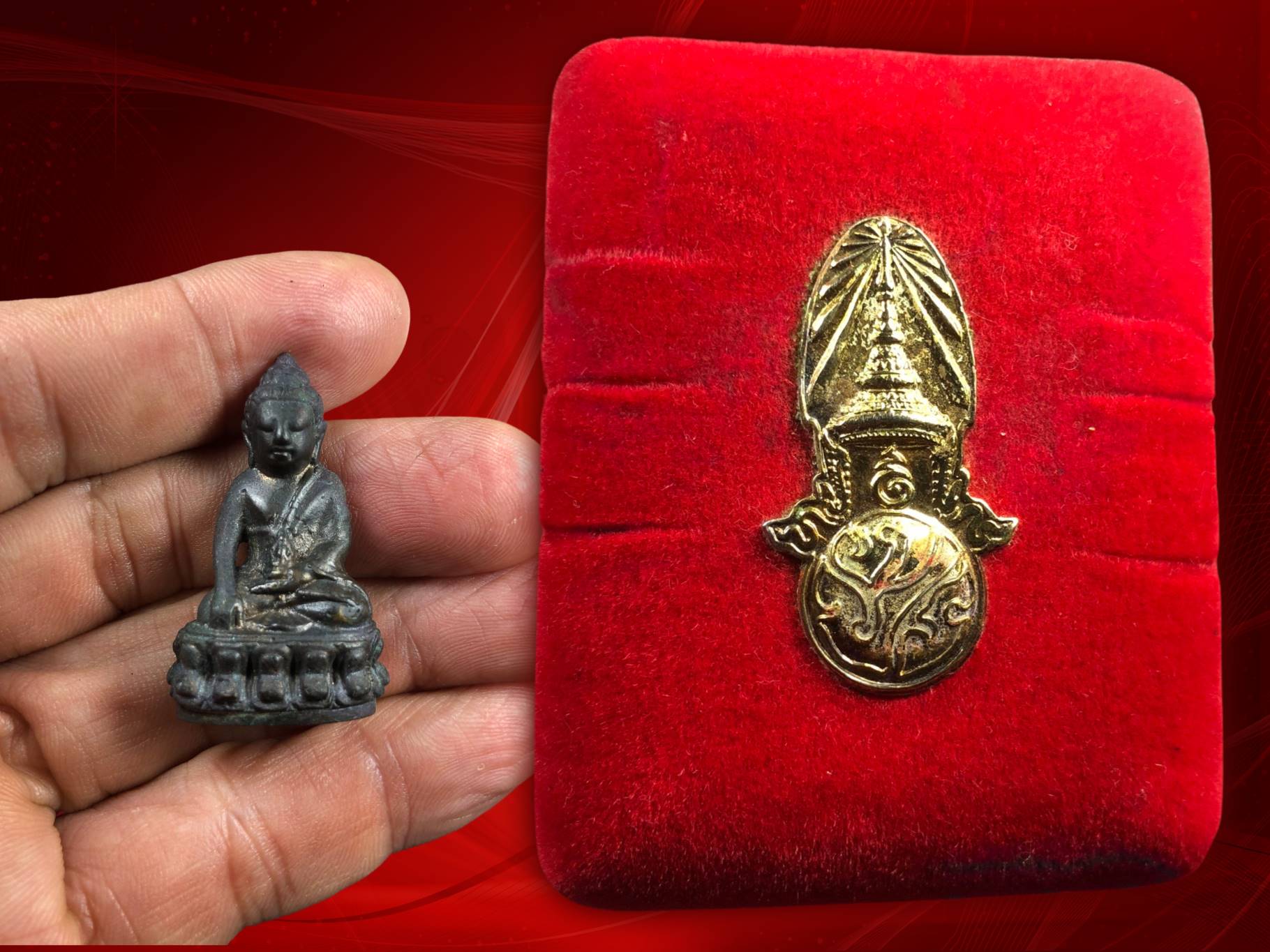 พระกริ่ง-พระชัยวัฒน์ ปวเรศ วัดบวรนิเวศ ปี 2530 เนื้อนวะ ที่ระลึกในหลวงรัชกาลที่ 9 ครบ 5 รอบ 60 พรรษา 5 ธันวาคม 2530 กล่องครบถ้วนครับ อยากสะสมต้องรีบเก็บกันนะครับ.....(เป็นรุ่นที่ขอแนะนำ)