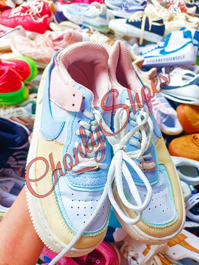 second hand shoes