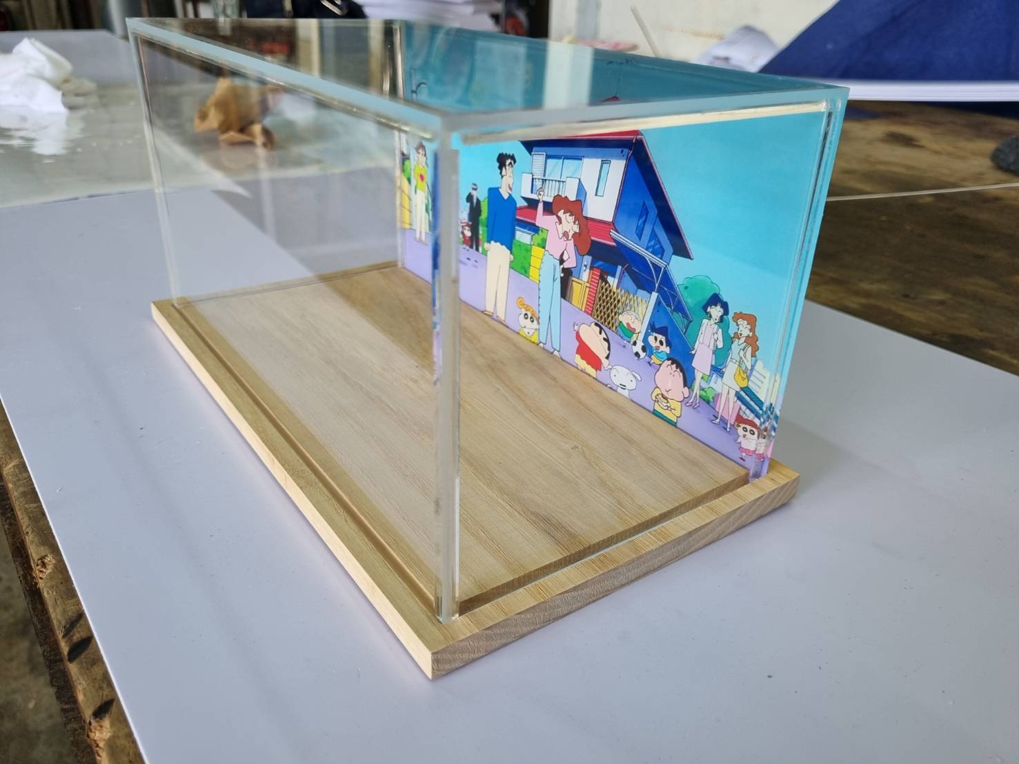 กล่องโมเดลอะคริลิคชินจัง ขนาด 29x14 cm