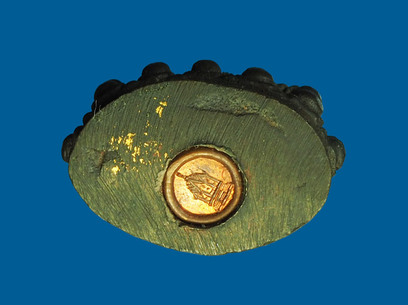 *31186 พระกริ่งใต้ฐาน เป็นรูปมณฑป ไม่ทราบที่และปีสร้าง 7