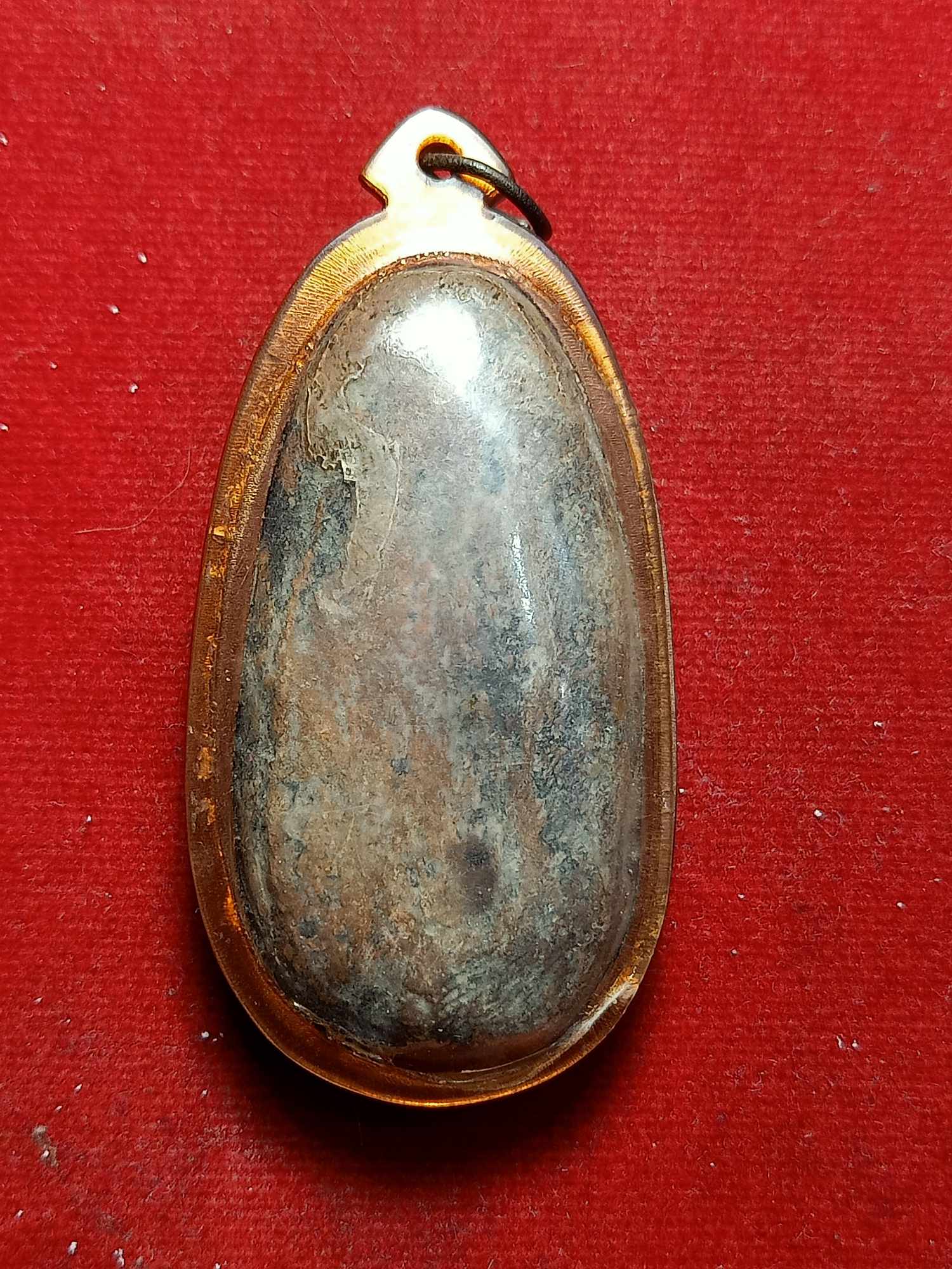 พระขุนแผนไข่ผ่าซีก สูง 6 ซม. หลวงพ่อดี วัดพระรูป จ.สุพรรณบุรี (SKU-03365)