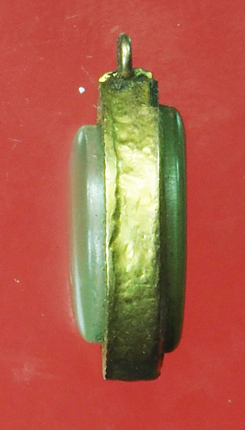 *29342 เหรียญหลวงปู่แหวน สุจิณโณ วัดดอยแม่ปั่ง เลี่ยมแปะทอง 31