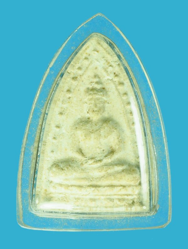 *38741 พระพุทโธข้างเม็ด หลังยันต์ หลวงปู่เฮี้ยง วัดอรัญญิกาวาส ชลบุรี 249X เนื้อผง 26