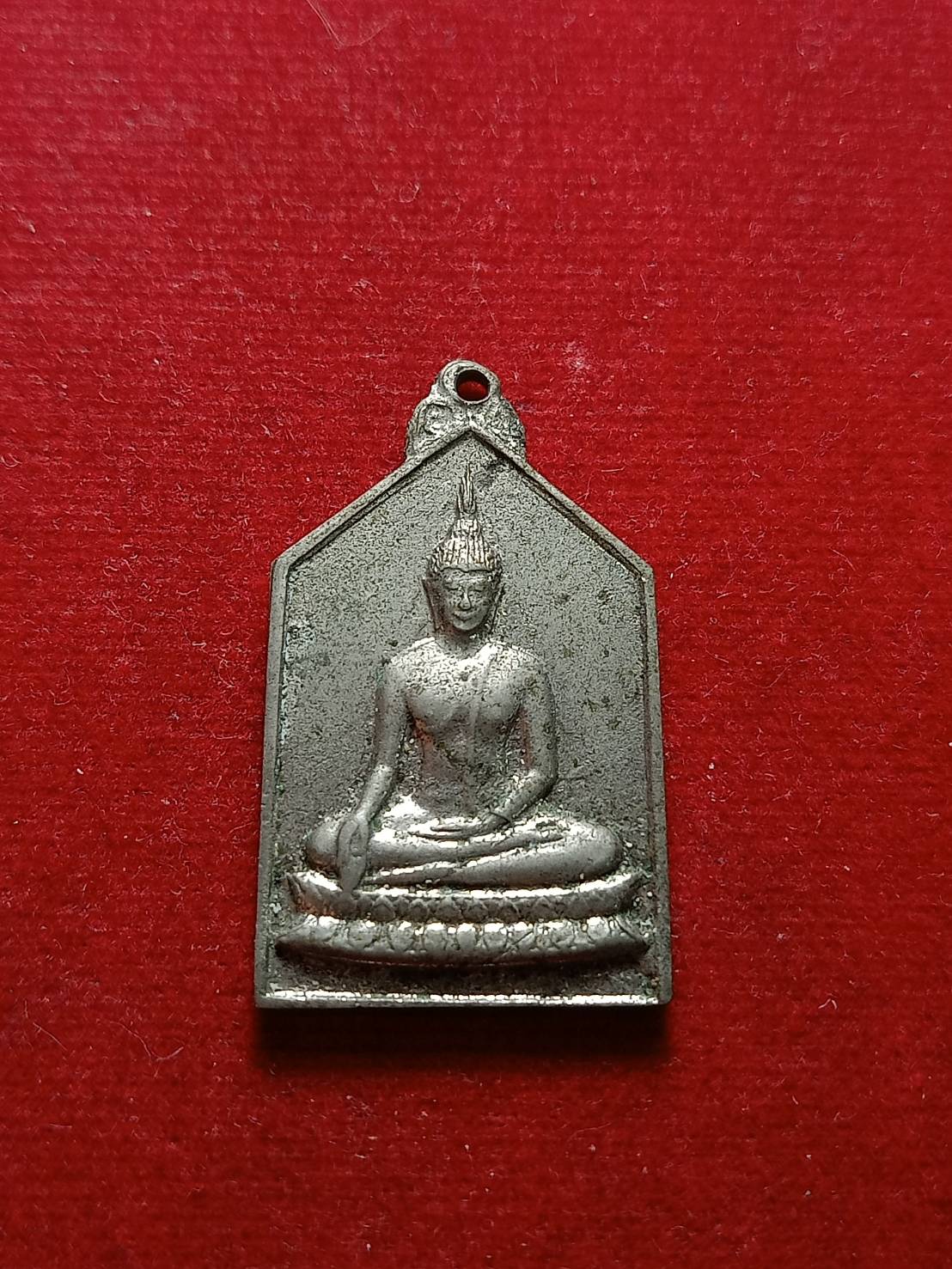 เหรียญพระพุทธ ห้าเหลี่ยม หลวงพ่อเงิน วัดดอนยายหอม จ.นครปฐม (SKU-07630)