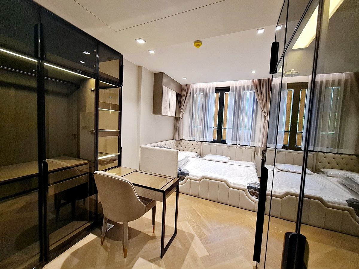 คอนโด The Reserve Sukhumvit 61 (เดอะ รีเซิร์ฟ สุขุมวิท 61) LUXURY CLASS ห้องใหญ่ ขายต่ำกว่าราคาซื้อขาย พร้อมเฟอร์ และบิ้วอิน