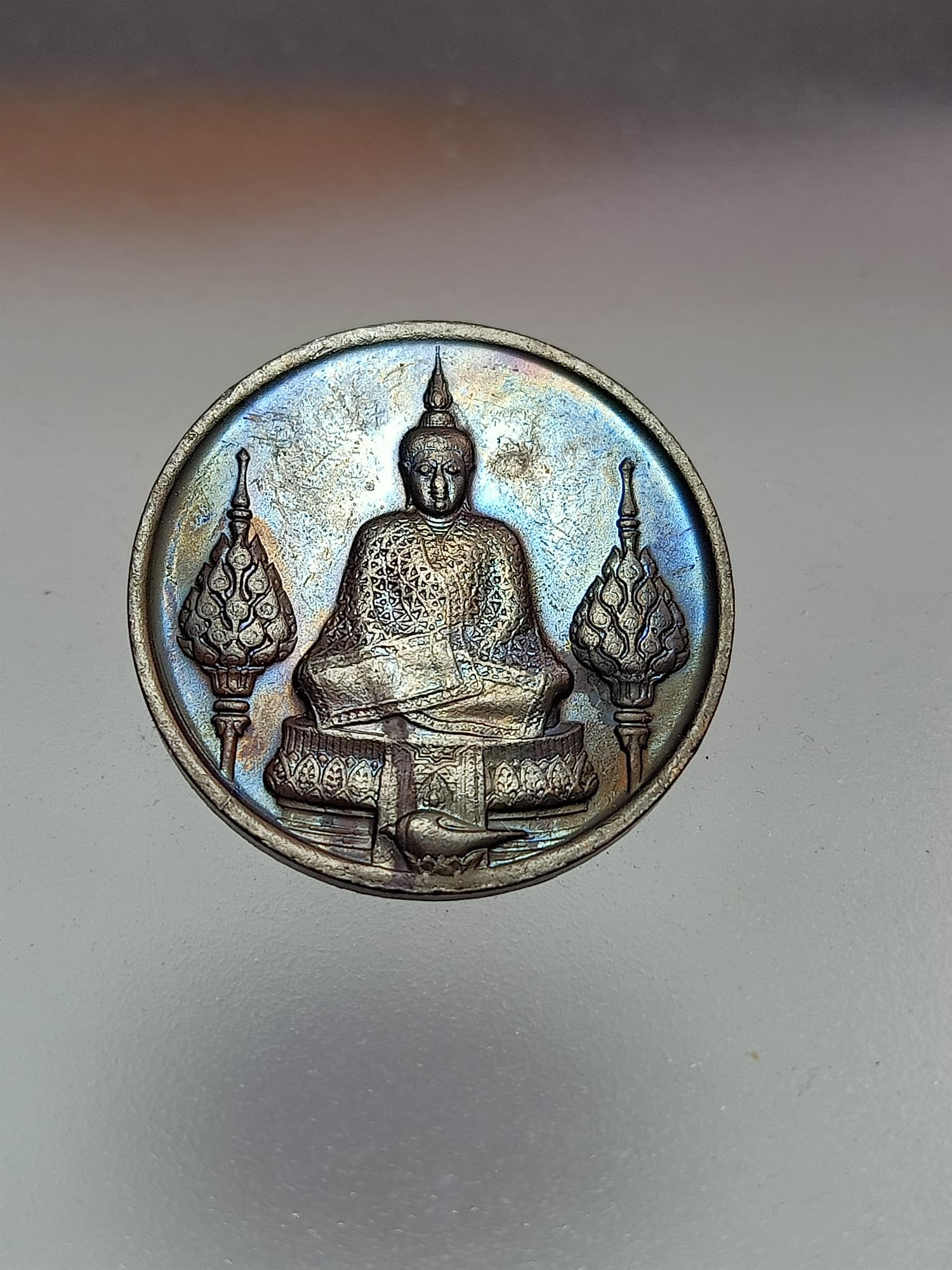 เหรียญกลม พระแก้วมรกต ภปร. วัดพระศรีรัตนศาสดาราม (SKU-00263)