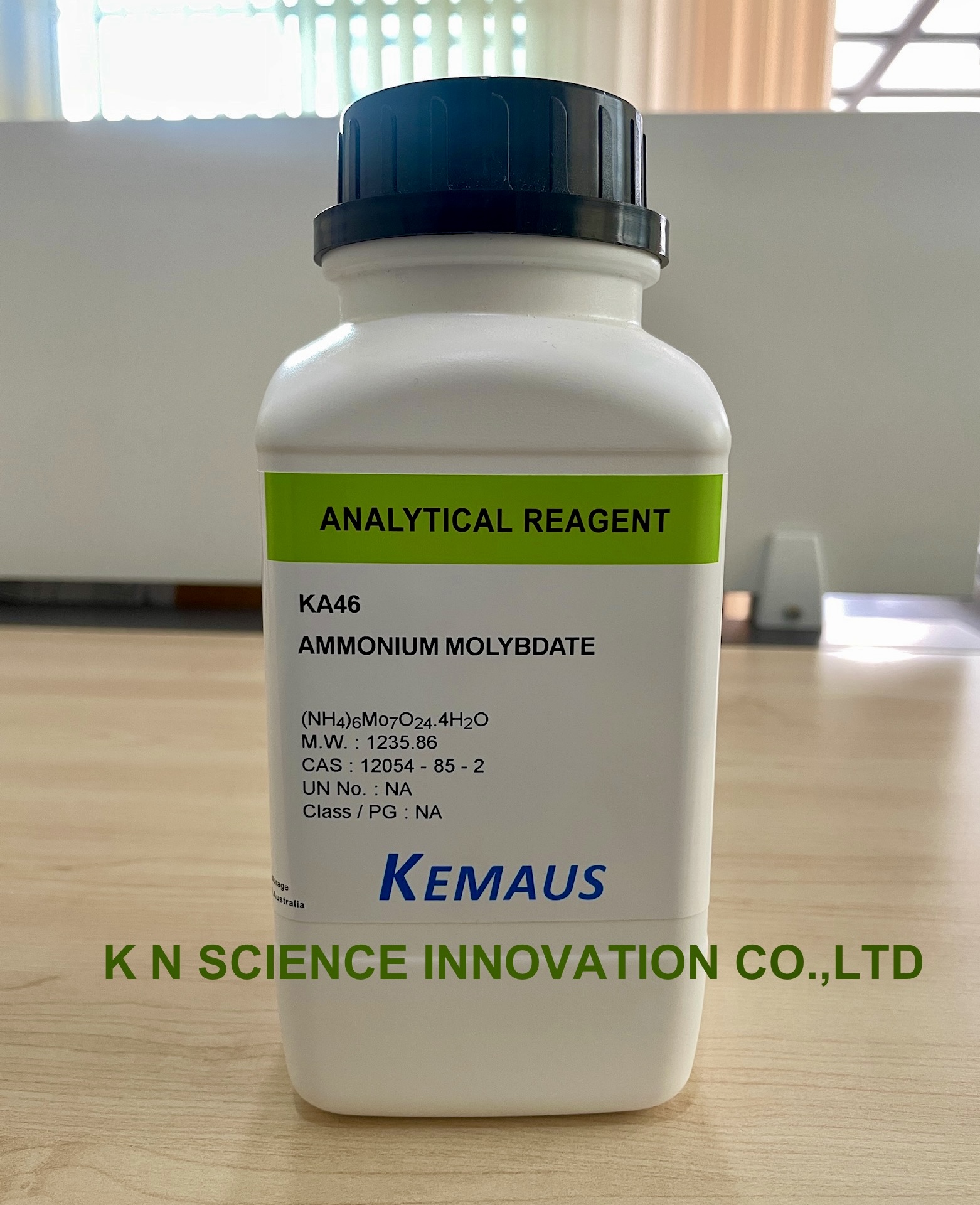 AMMONIUM MOLYBDATE 4 hydrate AR KemAus 500 GM KA46