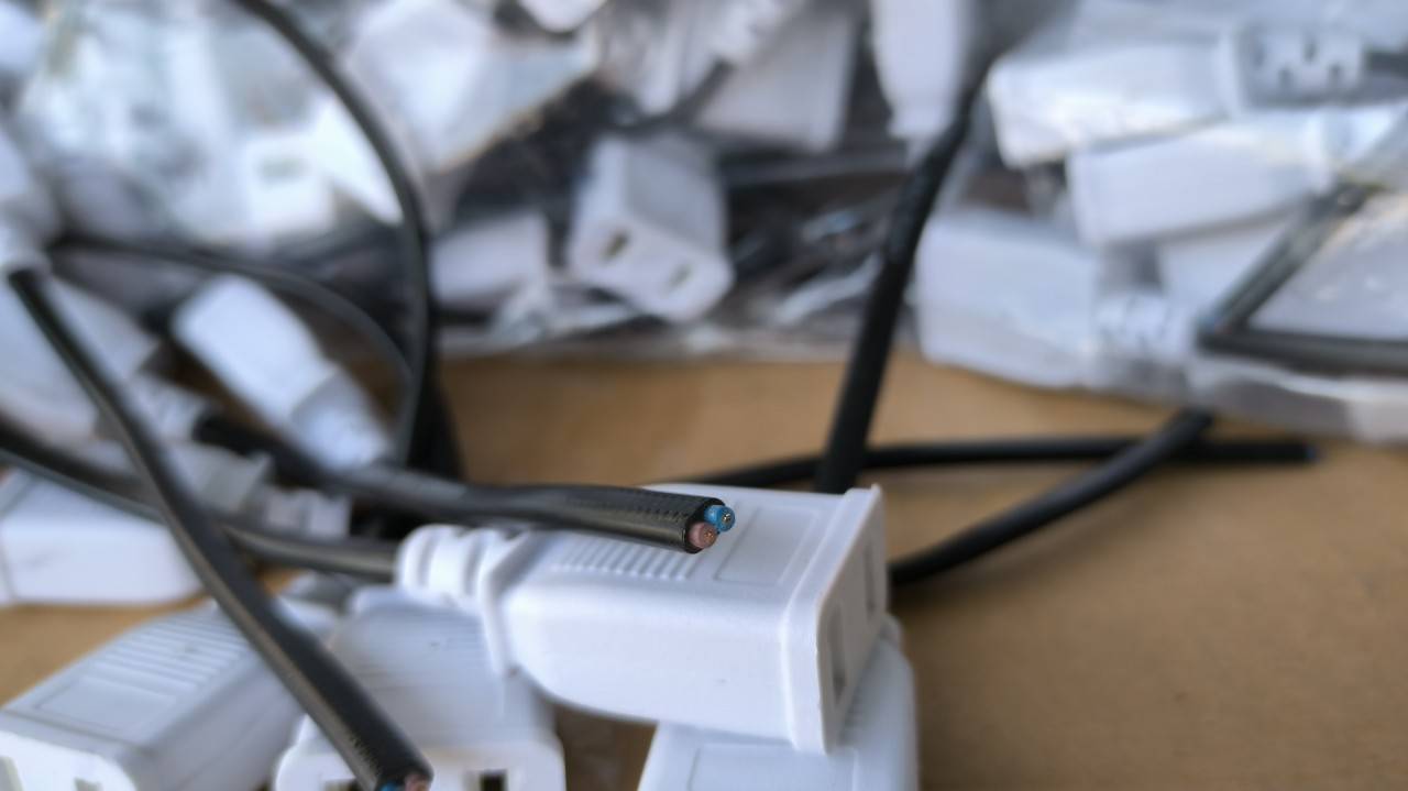 Apollo ปลั๊ก usb ตัวเมียพร้อม สาย