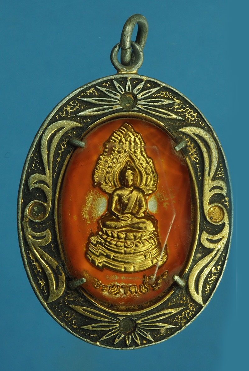 *28090 ล็อกเก็ตหลวงปู่ทวด วัดช้างให้ หลังพระปรจำวัน ไม่ทราบที่และปีสร้าง 10