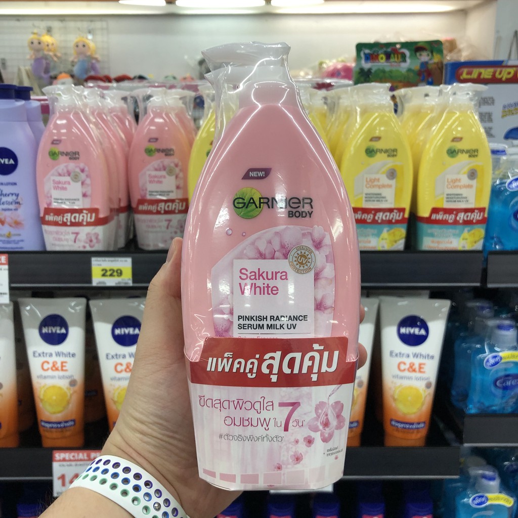 [แพ็คคู่] การ์นิเย่ บอดี้โลชั่น 400 มล. x 2 ขวด Garnier Body Lotion 400 ml x 2 bottles