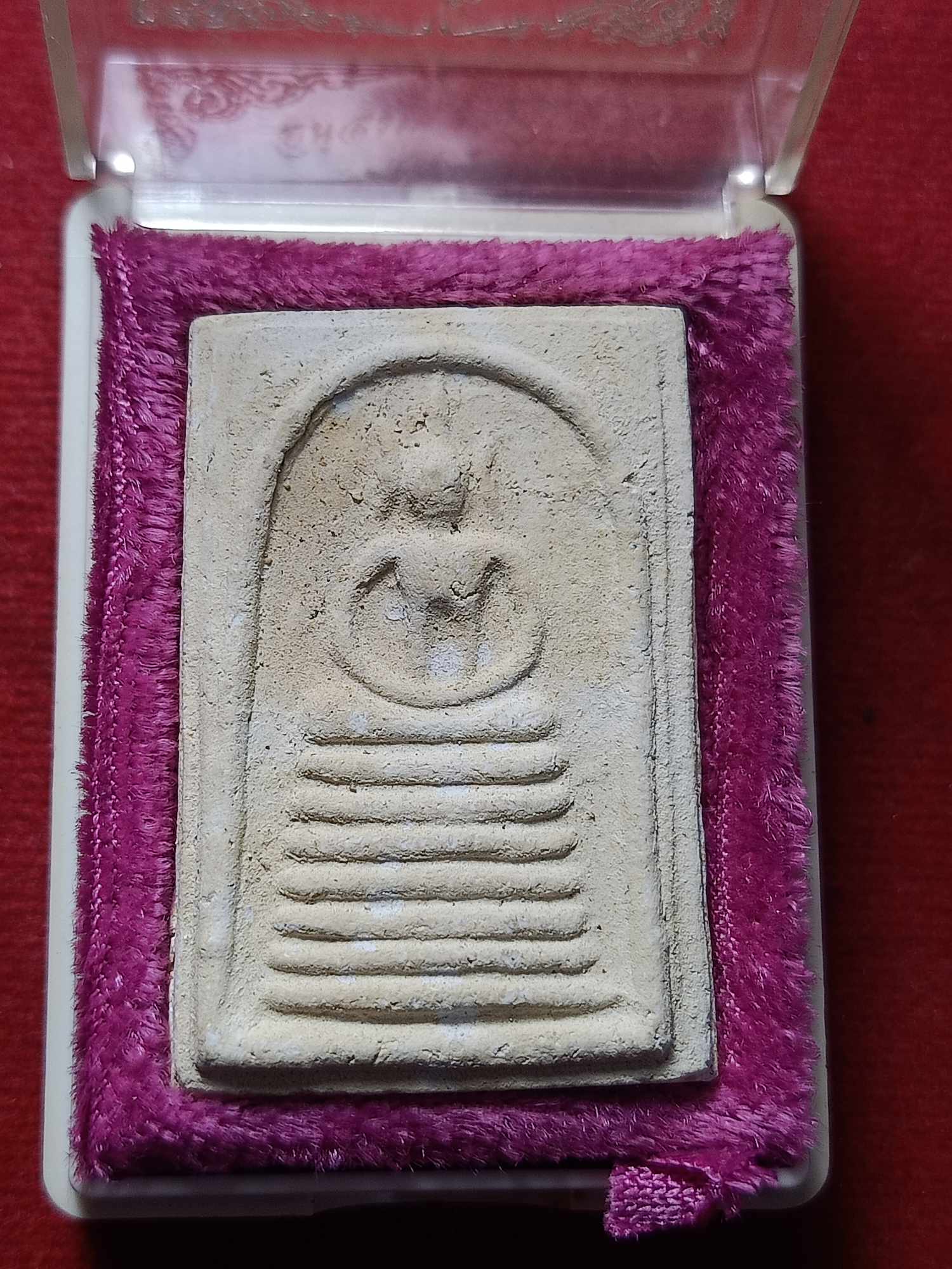 พระสมเด็จ อนุสรณ์ 200 ปี สมเด็จโต วัดไชโยวรวิหาร(เกษไชโย) จ.อ่างทอง ปี 2531 พร้อมกล่อง (SKU-03827)