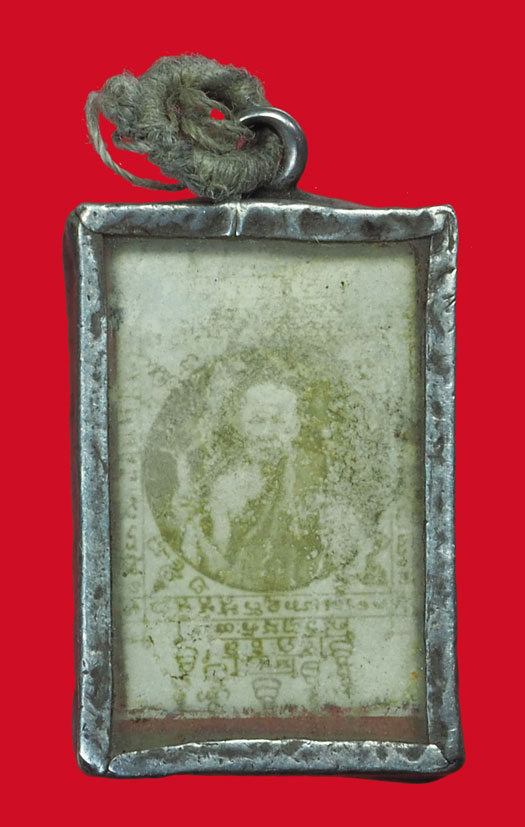 ขายแล้ว*33692 รูปถ่ายหลวงพ่อเเช่ม วัดฉลอง ภูเก็ต ปี 2506 เลี่ยมเงินเก่าๆ 59