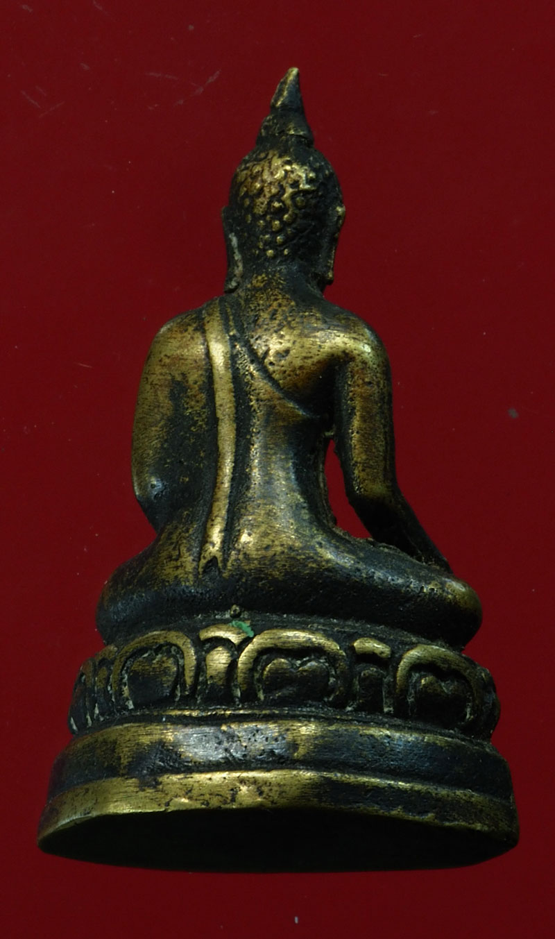 *28392 พระพุทธปางมารวิชัย เนื้อทองเหลืองเก่า ไม่ทราบที่และปีสร้าง 7