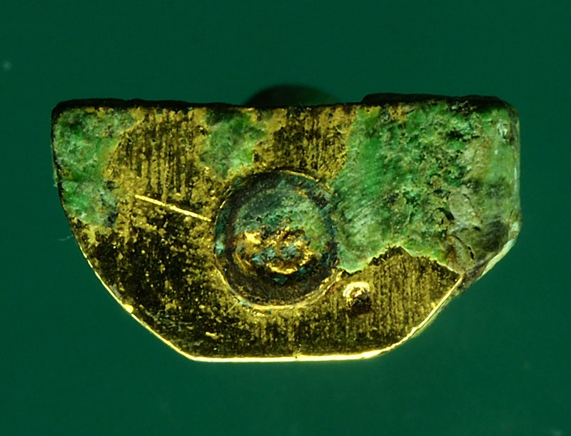 *28532 พระพุทธโสธร วัดโสธรวรวิหาร ปี 2530 กระหลั่ยทอง เจ้าของเดิมน่าจะเลี่ยมทองน้ำเข้าเกิดสนิมตามองค์พระ 25