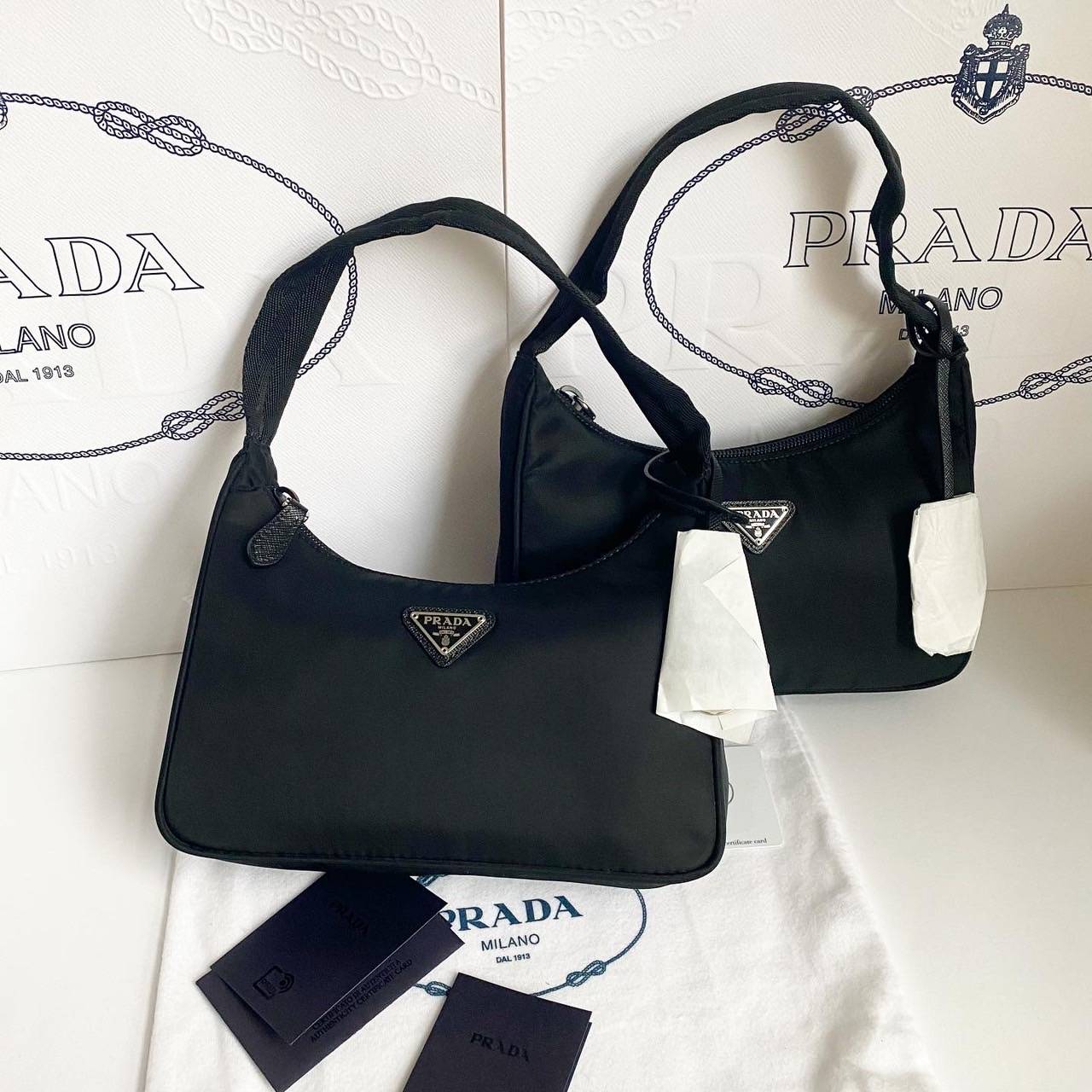 Prada Re-Edition Mini Bag (หูผ้า) 2022