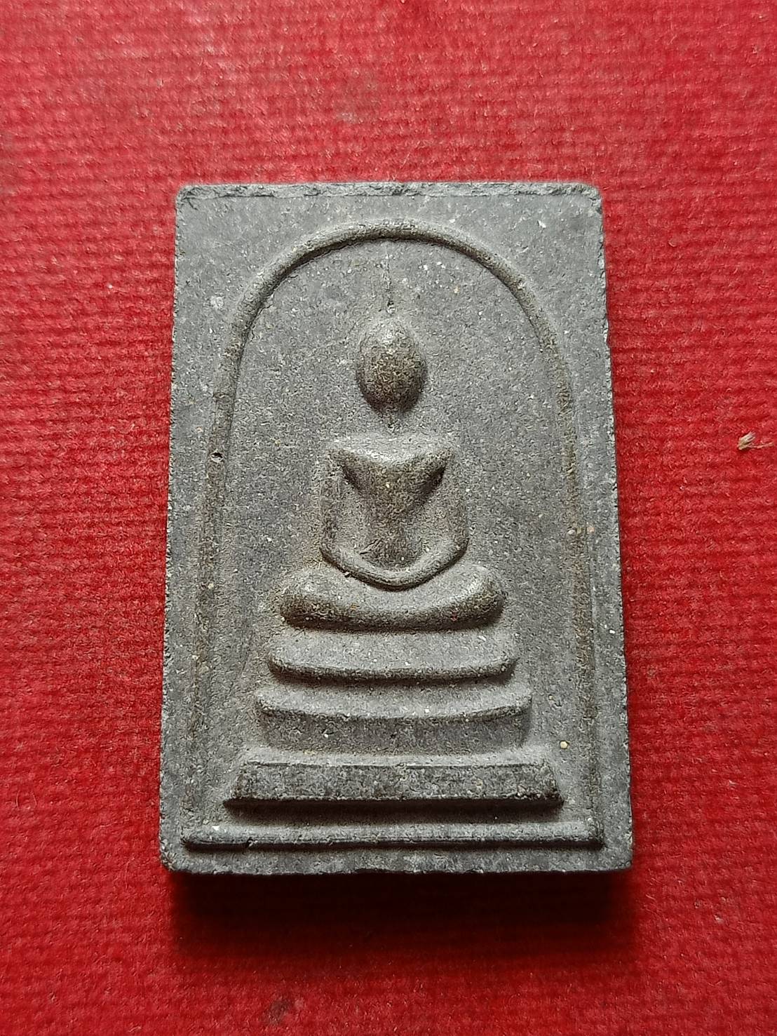 พระสมเด็จดิน 9 ประเทศ สำนักปู่สวรรค์ กรุงเทพ ปี 2516 (SKU-12887)
