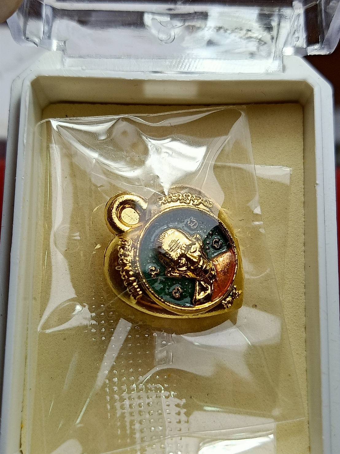 เหรียญหัวใจหลวงพ่อรวย รุ่นชาตกาล100ปี รวยพันล้าน ปี 2564 วัดตะโก จ.อยุธยา พร้อมกล่อง (SKU-08273)