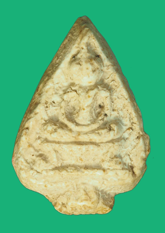 ขายแล้ว*35734 *35734 พระกลีบบัวหลังยันต์ เจ้าคุณสุพจน์ วัดสุทัศนื กรุงเทพ ปี 2484 เนื้อผง 9