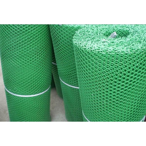ตาข่ายพลาสติกหกเหลี่ยม สีดำ-สีเขียว ขนาดกว้าง90 ซม. ยาว 30 เมตร (ราคารวมแวท) ถูกที่สุด