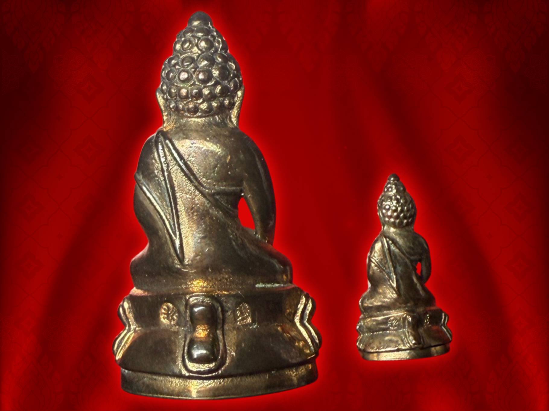 พระกริ่ง พระชัยวัฒน์ ภปร จุฬาลงกรณ์ ปี 2550 วัดบวรนิเวศวิหาร พร้อมกล่องเดิม เนื้อนวะโลหะเต็มสูตร จัดสร้างในวาระ มหามงคลเฉลิมพระชนมพรรษา 80 พรรษา ของพระบาทสมเด็จพระเจ้าอยู่หัว รัชกาลที่ 9 และครบปีที่ 90 ปี แห่งการสถาปนาจุฬาลงกรณ์มหาวิทยาลัย กรุงเทพมหานคร