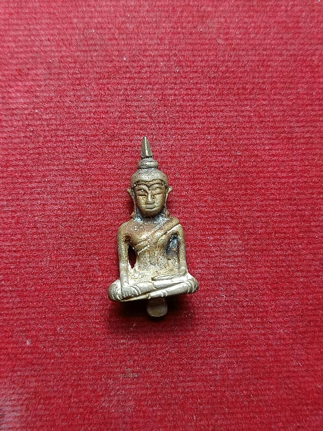 พระยอดธง วัดไก่เตี้ยพฤฒาราม จ.อยุธยา พร้อมกล่อง (SKU-06915)