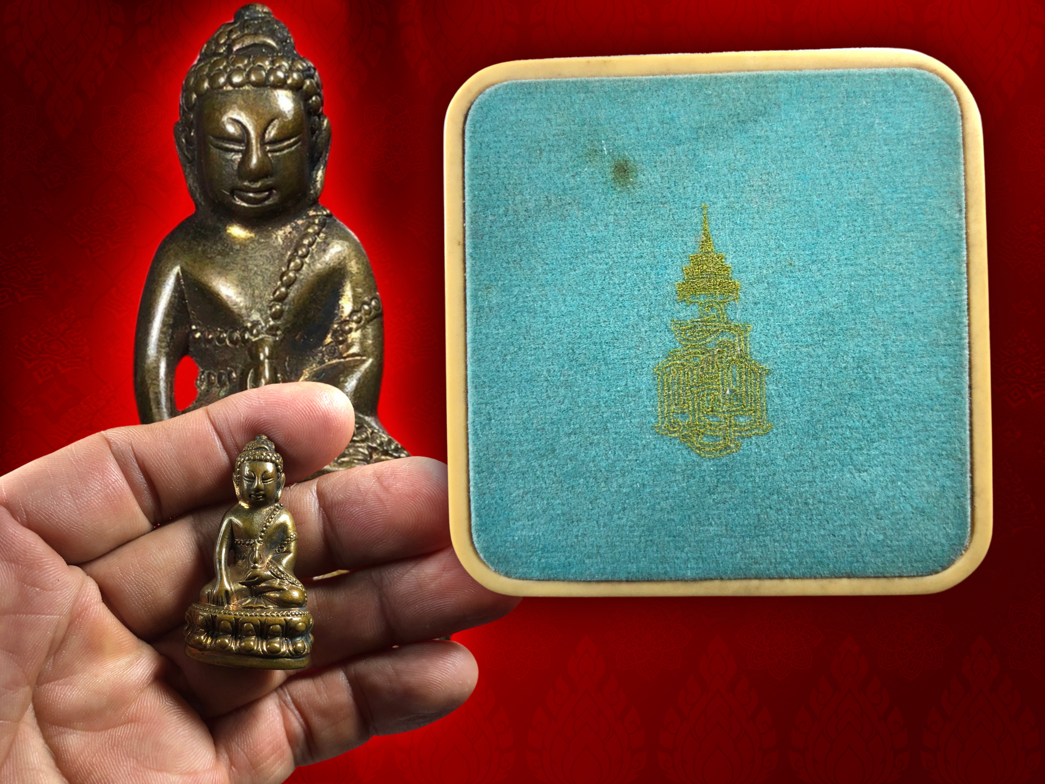พระกริ่งญาณรังษี เนื้อสัตตะ จัดสร้างปี พ.ศ. 2544 พร้อมกล่องเดิม บรรจุเส้นพระเกศาสมเด็จพระสังฆราชเจ้า กรมหลวงวชิรญาณสังวร (เจริญสุวัฑฒโน) และทรงเมตตาอธิฏฐานจิต ณ พระอุโบสถวัดบวรนิเวศวิหาร เมื่อวันที่ 7 พฤษภาคม พ.ศ.2545 พร้อมกับพระเกจิคณาจารย์และพระวิปัสสนา