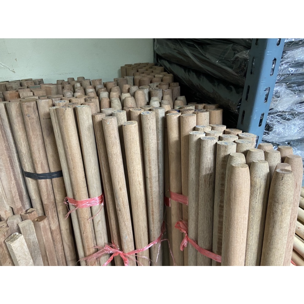 ด้ามพลั่วไม้ สูง1.0 เมตร / 1.50 เมตร ขายส่ง (ราคารวมแวท) ด้ามพลั่วตัก ด้ามพลั่วขุด ด้ามไม้ยาว ด้ามพลั่วตัก ด้ามพลั่ว