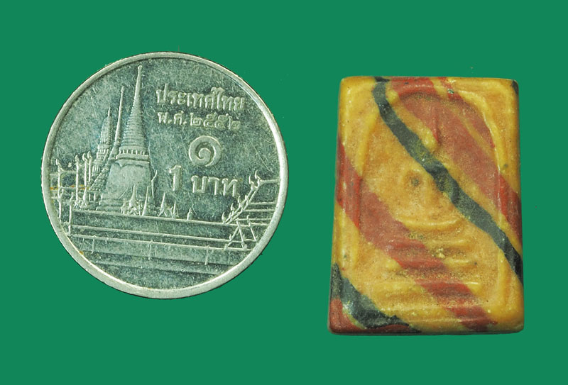 *32285 พระสมเด็จคะแนน สายรุ้ง เนื้อผงน้ำมัน เก่าไม่ทราบที่และปีสร้าง 9